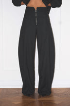 MONARQUE Pants